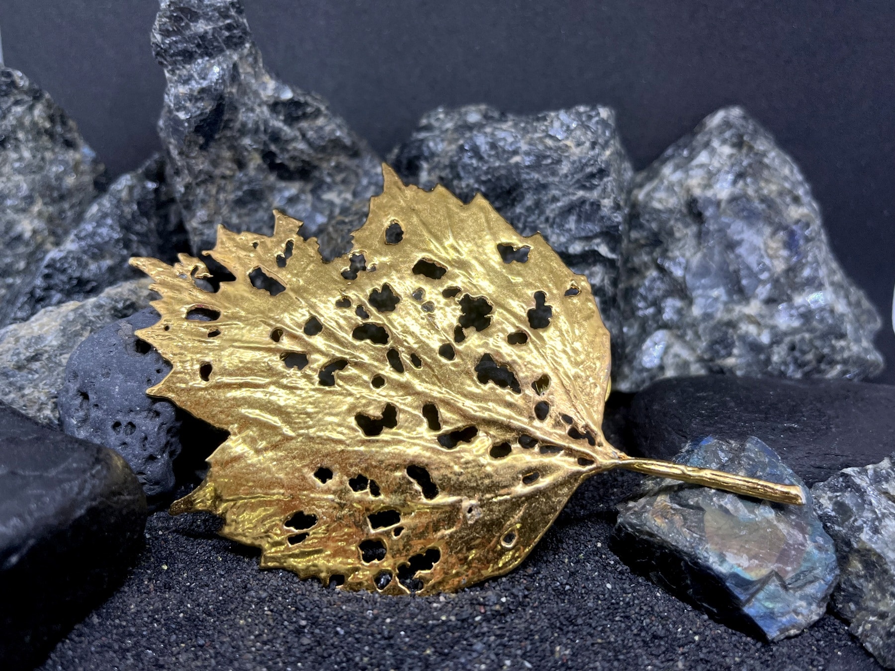 gold plated porous leaf brooch
