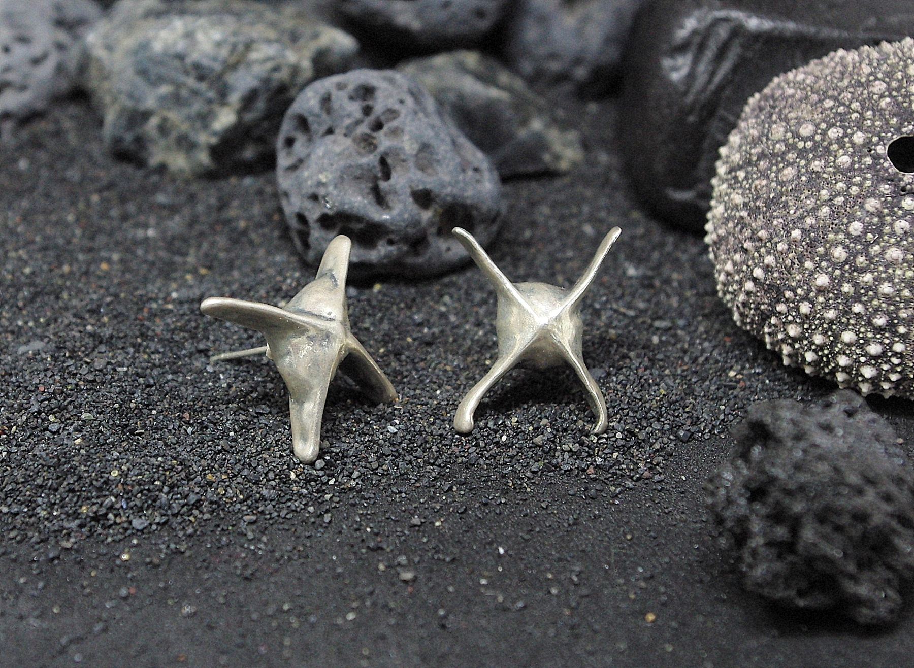 alien-like silver plated seed pod stud earrings